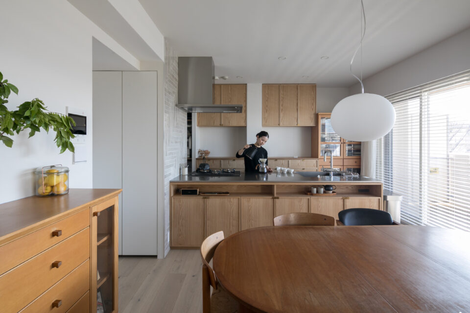 感覚の共鳴で叶えた、愛着ある家具が馴染む大人の住まい